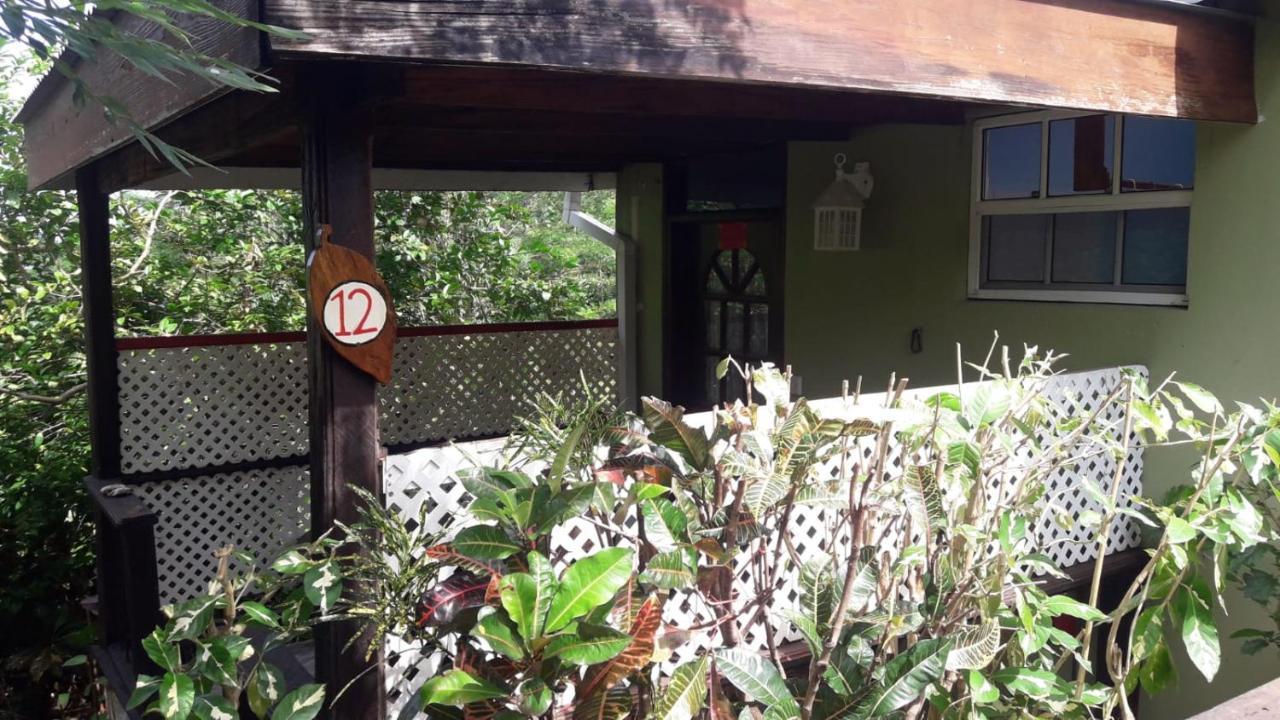 Hibiscus Valley Inn Marigot Kültér fotó