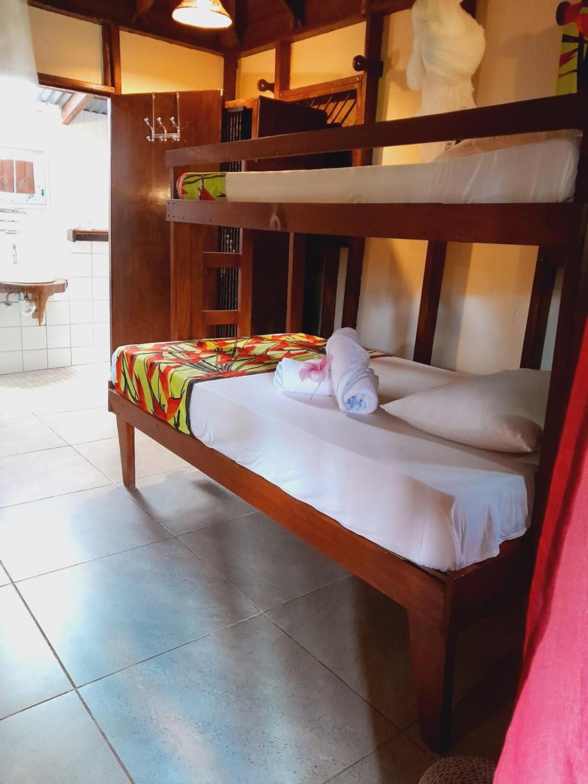 Hibiscus Valley Inn Marigot Kültér fotó
